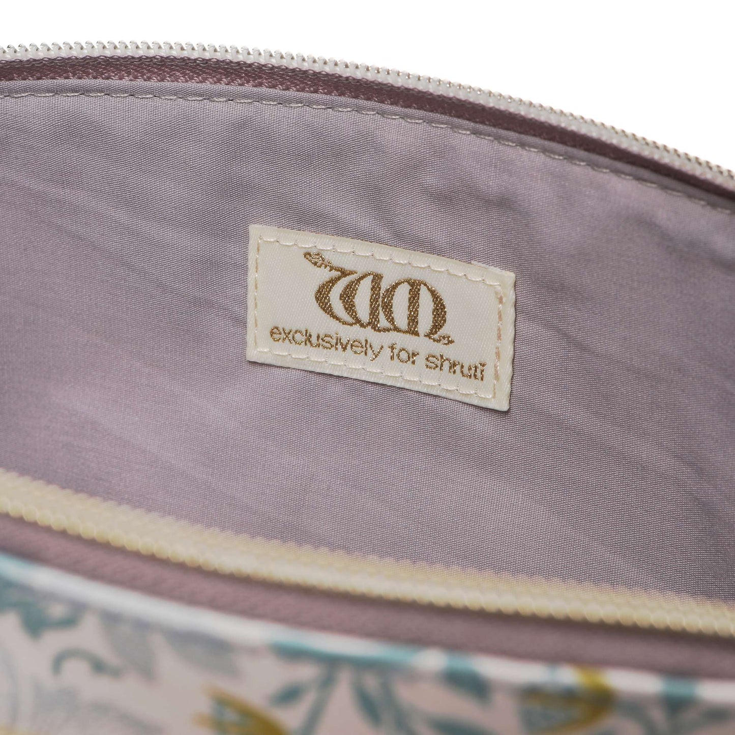 William Morris Cosmetic Bag – Strawberry Thief