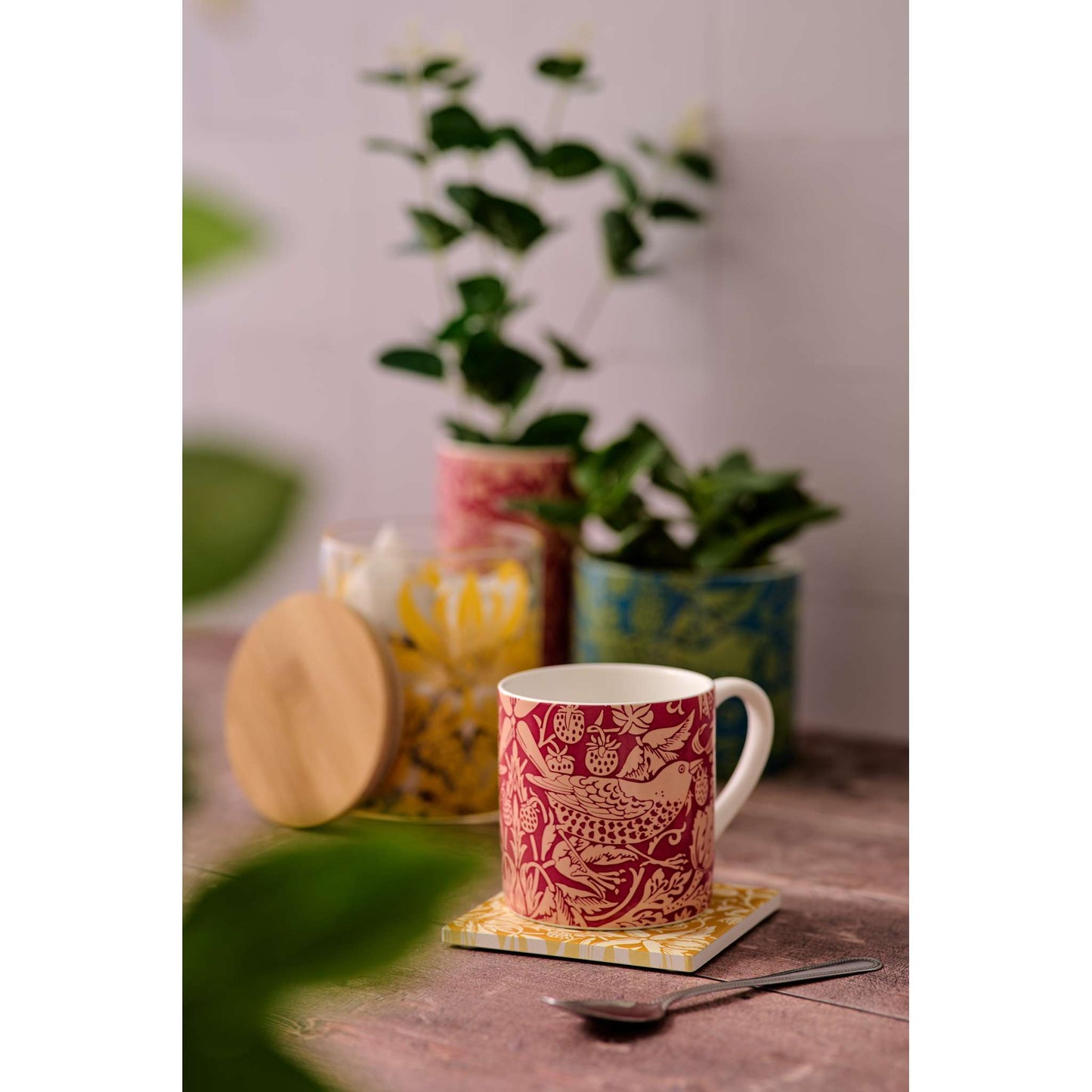 William Morris Mug – Raspberry