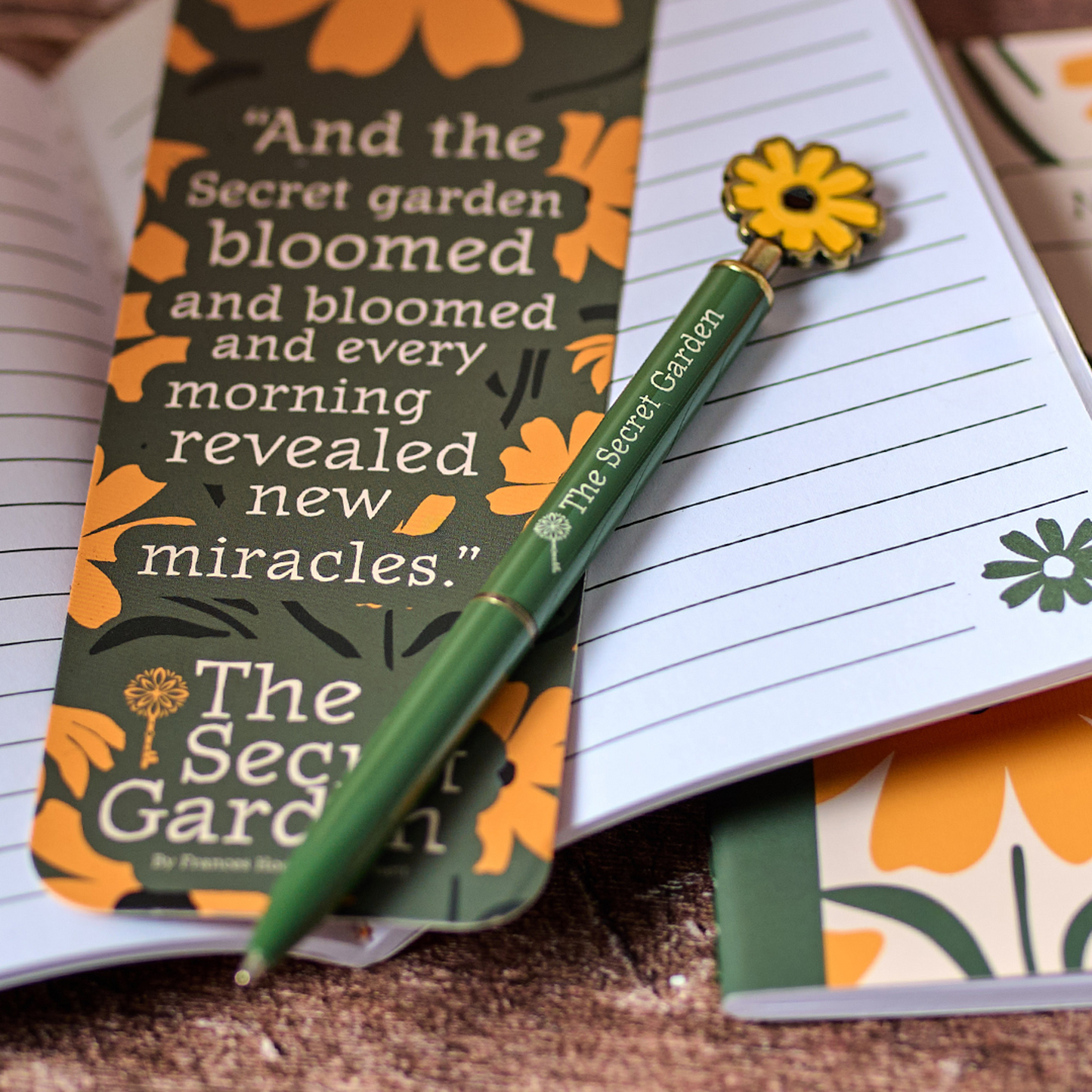 Secret Garden Pen with Metal Topper – Floral Gift