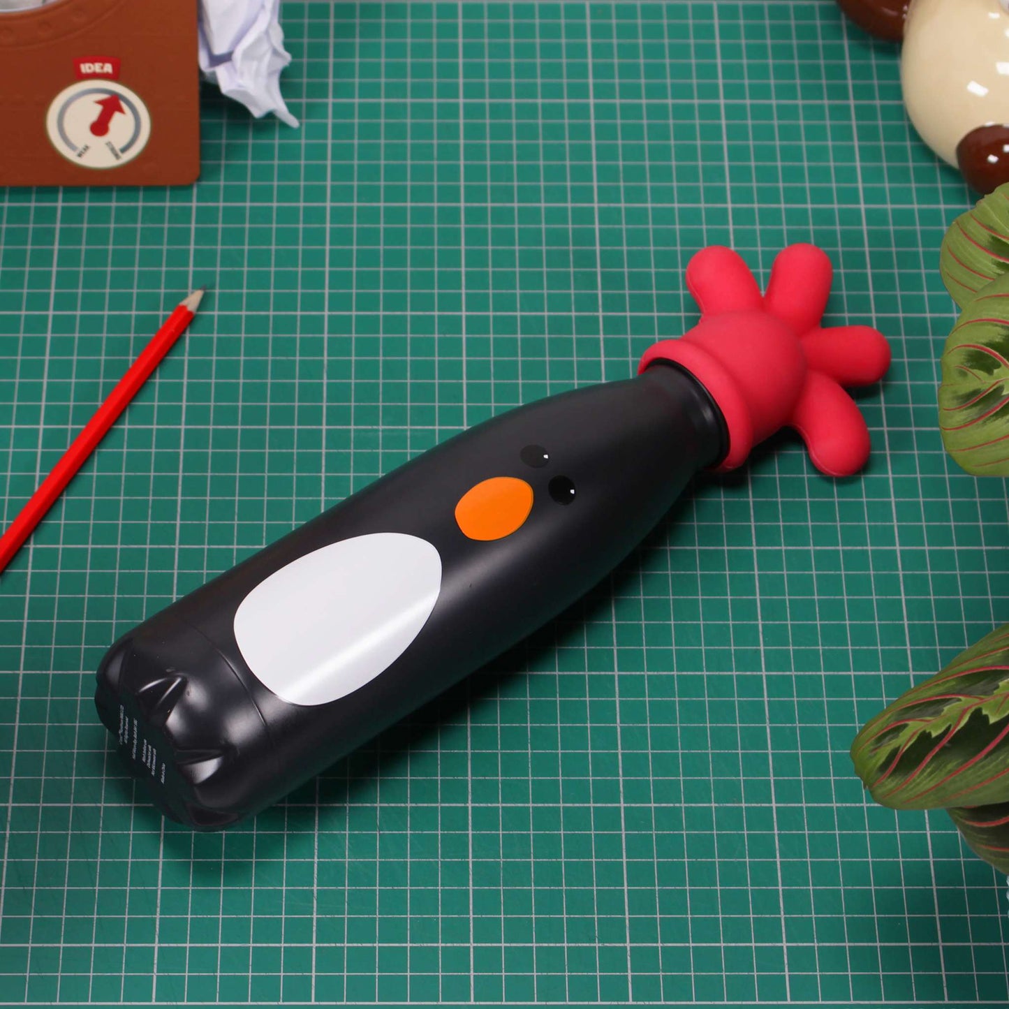 Wallace & Gromit Feathers McGraw Water Bottle